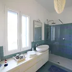 Villa Tramonto Sul Mare A *